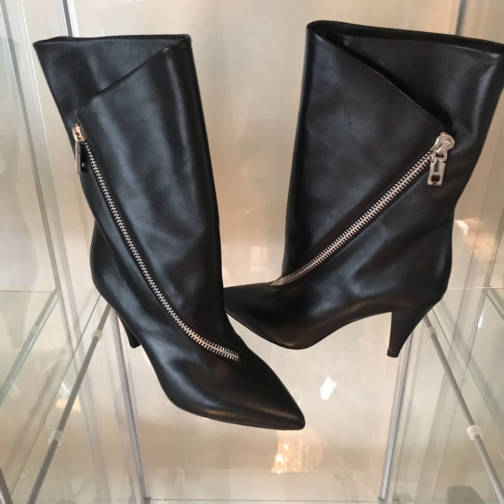 Givenchy Paris